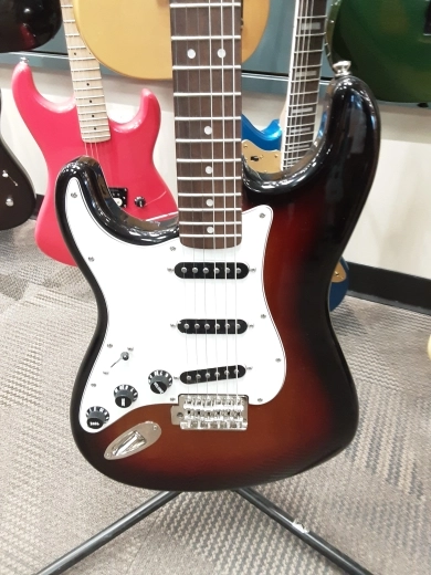 Squier - 037-4015-500 2